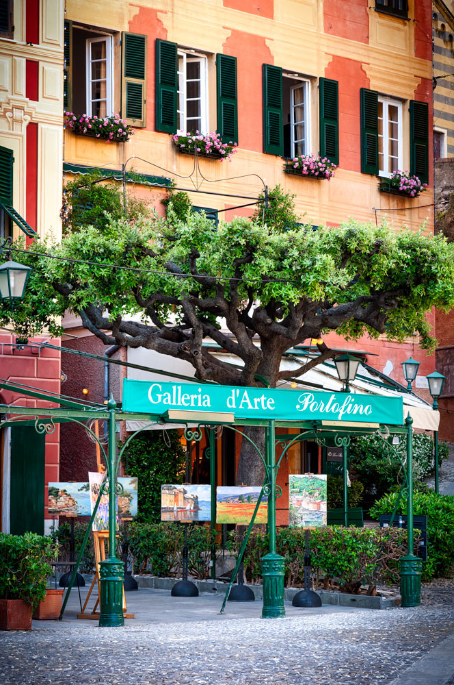 #2271 Art Gallery in the Village of Portofino