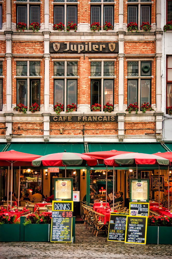 #2507 A Cafe at the Market Square in Old Town Bruges