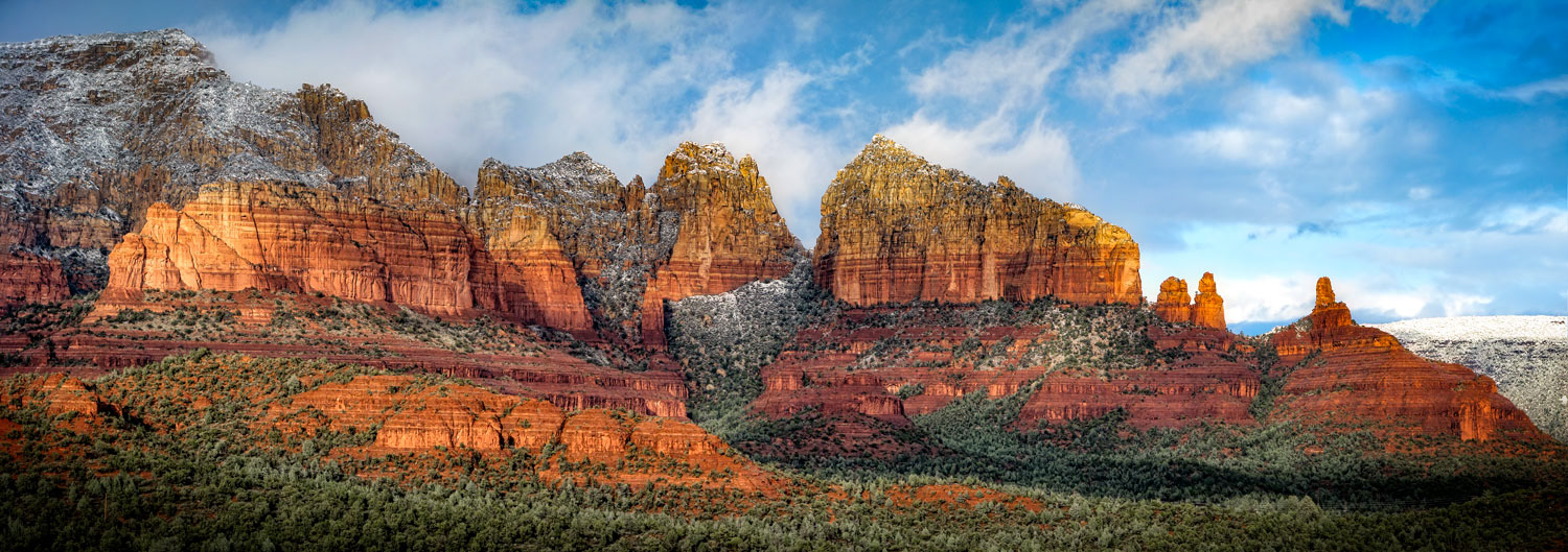 #1659 The Mountains around Sedona, Arizona, with early Autumn Snow