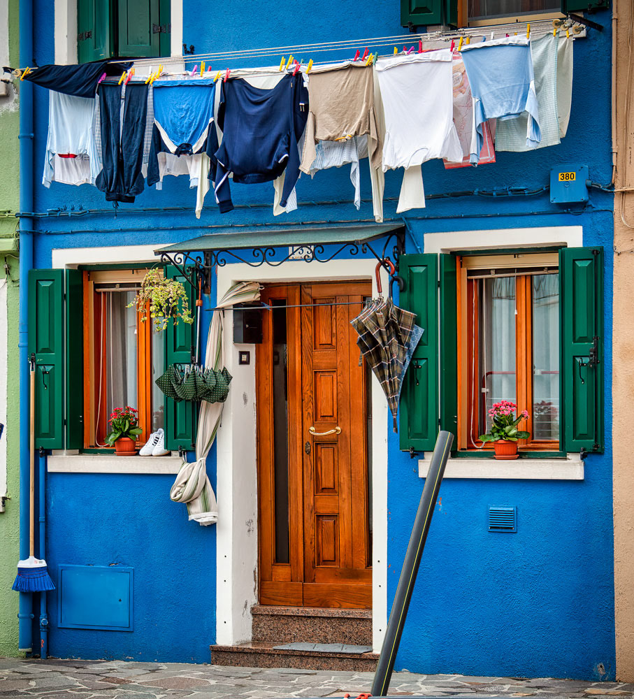 #2205 Colorful House on Burano Island near Venice