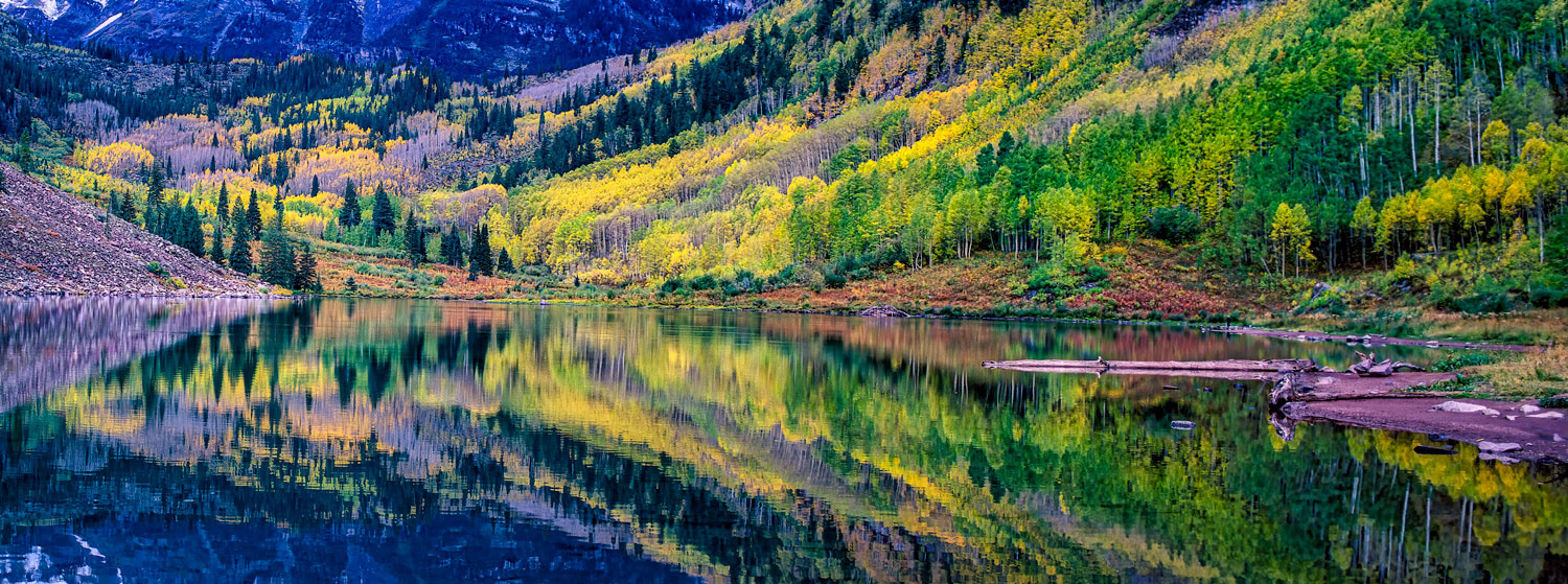 #1409A Autumn Reflections in Maroon Lake at the Maroon Bells, near Aspen, Colorado