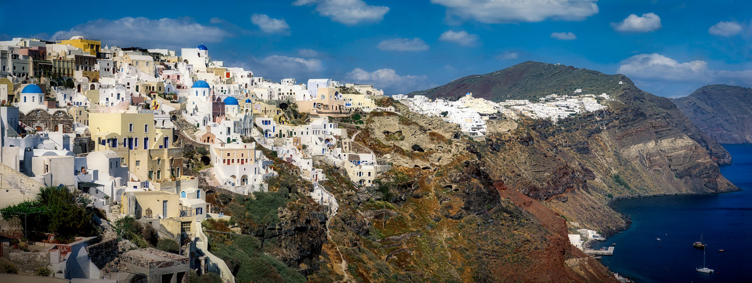 #2898 Panorama of the Cliff Top Village of Oia on the Island of Santorini