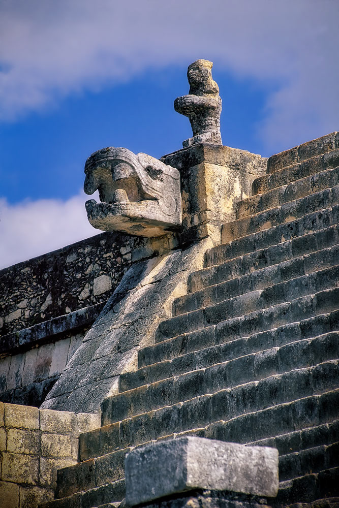 #4039 Mayan Structures at Chichen Itza on the Yucatan Peninsula