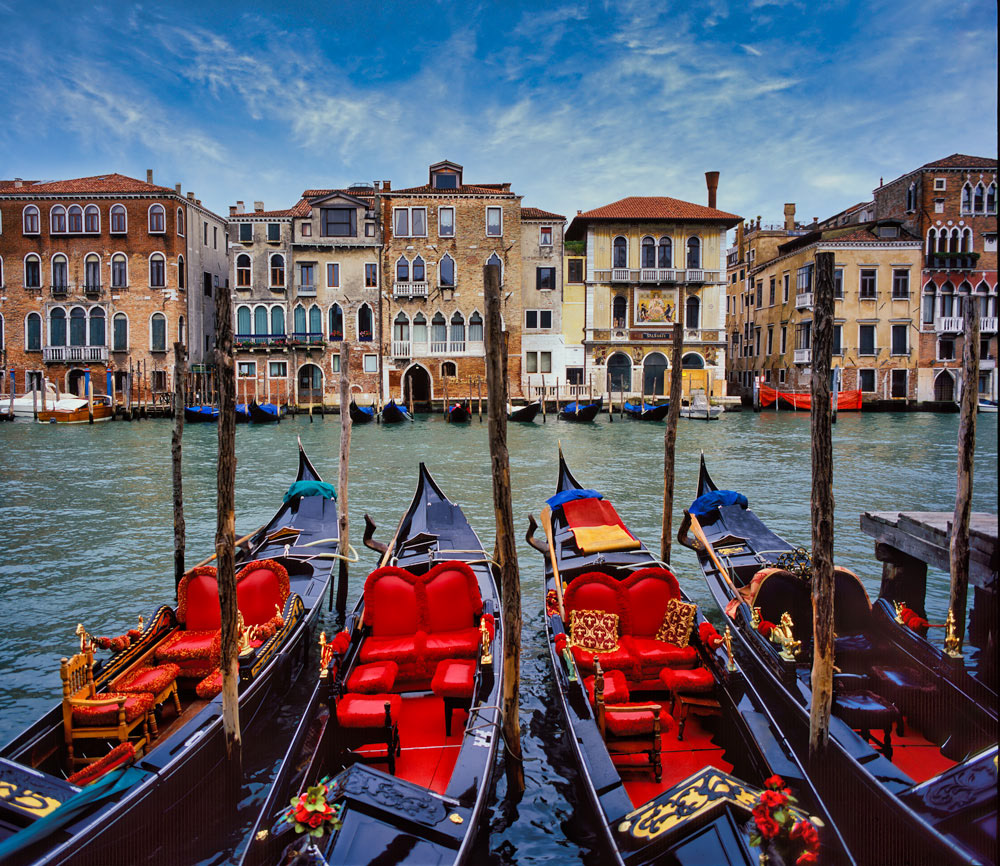 #2119 Gondolas on the Grand Canal in Venice