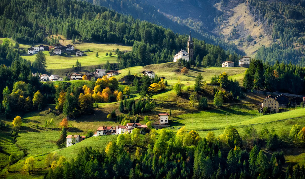 #2336 The Dolomite Alps Countryside in Autumn
