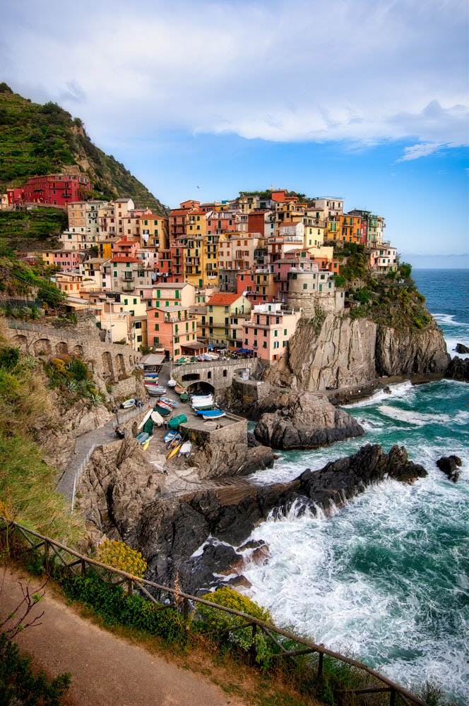#2250 The Village of Manorola in the Cinque Terra Region
