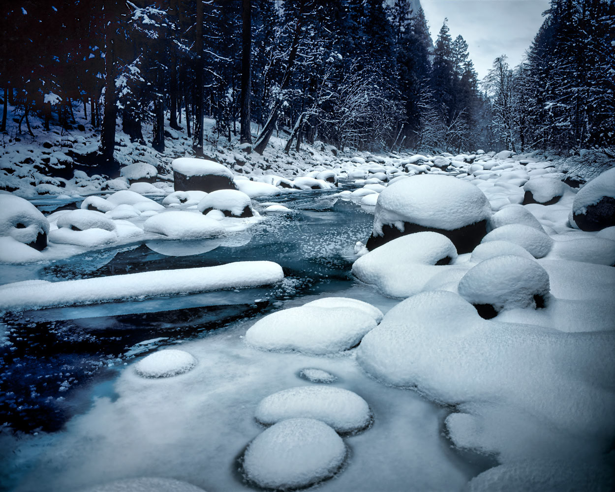 #4125 Frozen Creek and Snow-Covered Boulders