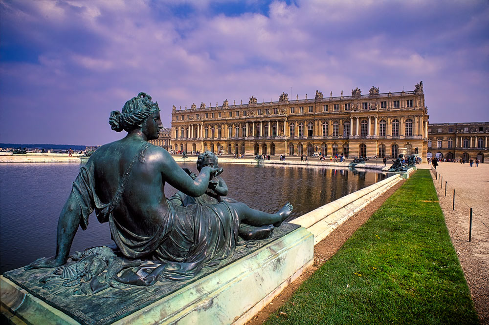 #3098 The Palace of Versailles, a UNESCO World Heritage Site, near Paris
