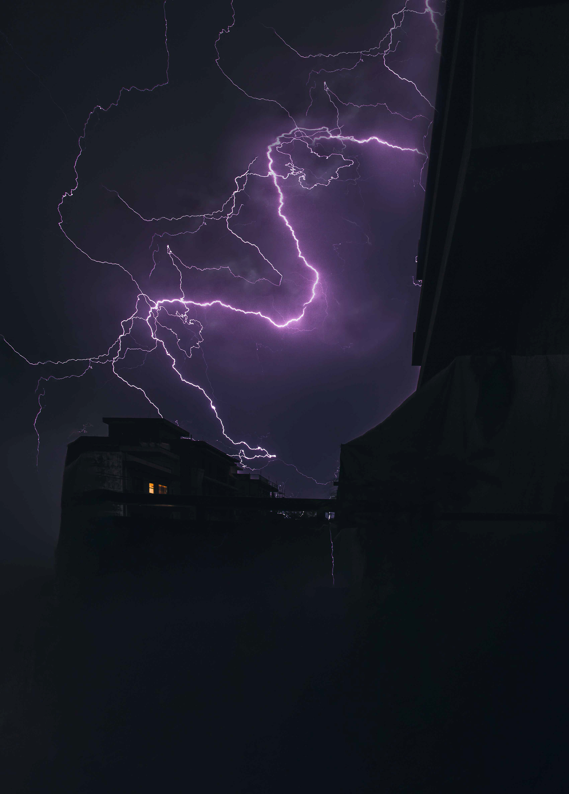 6. Duplicating subjects and masking to blend (adding lightning and eliminating unwanted portions)
