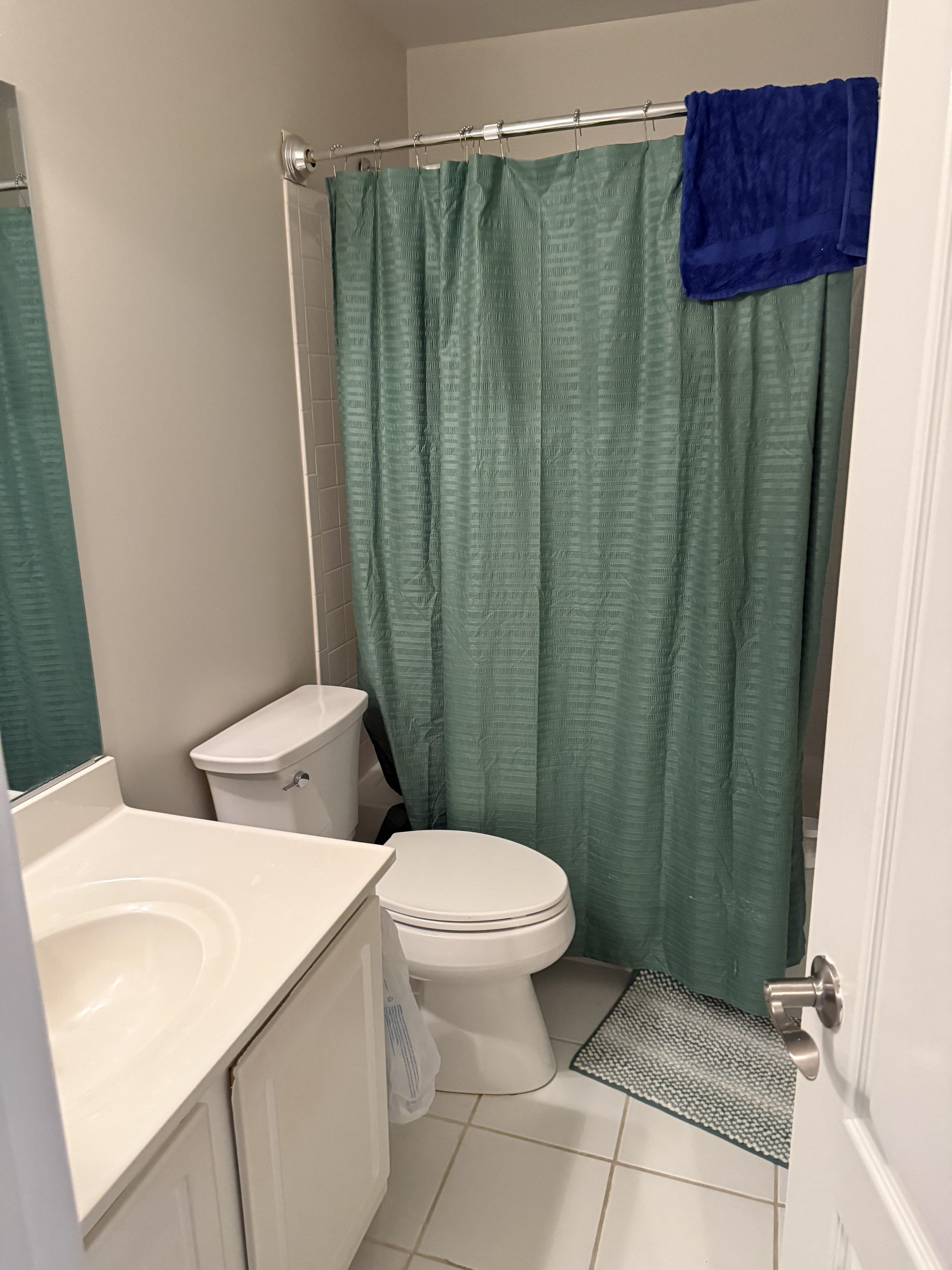 Shared Bathroom | Bedroom 2 and 3 | Hallway Entry