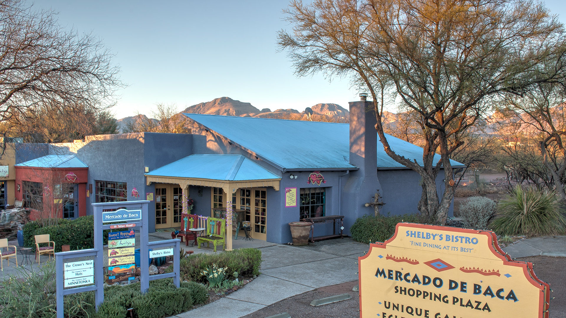 Tubac Village Dos Corazones
