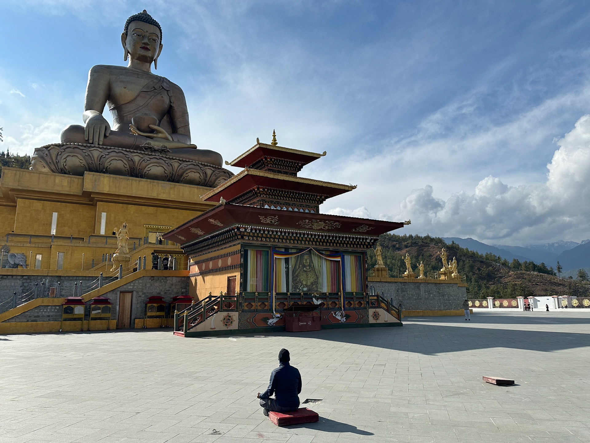 Shakyamuni-Buddha-Statue
