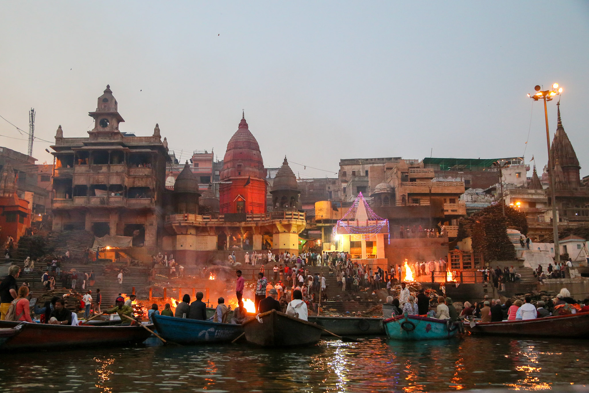 Ghat Manikarnika - Varanasi