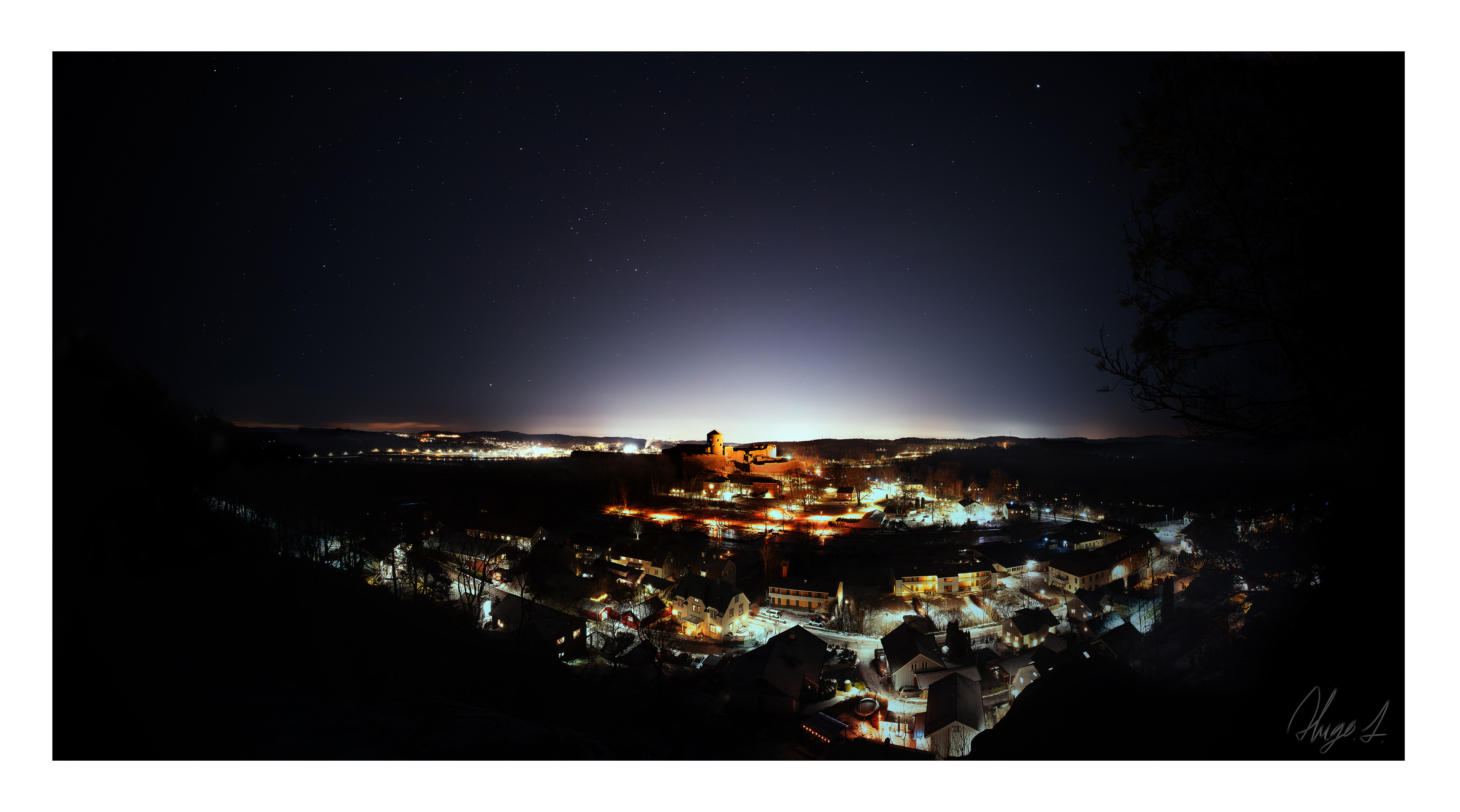 Canon 5Ds, Canon 16-35mm f/2.8L, 30s, f/11, ISO 800, Kungälv, Sweden. Panorama merge of 16 pictures.