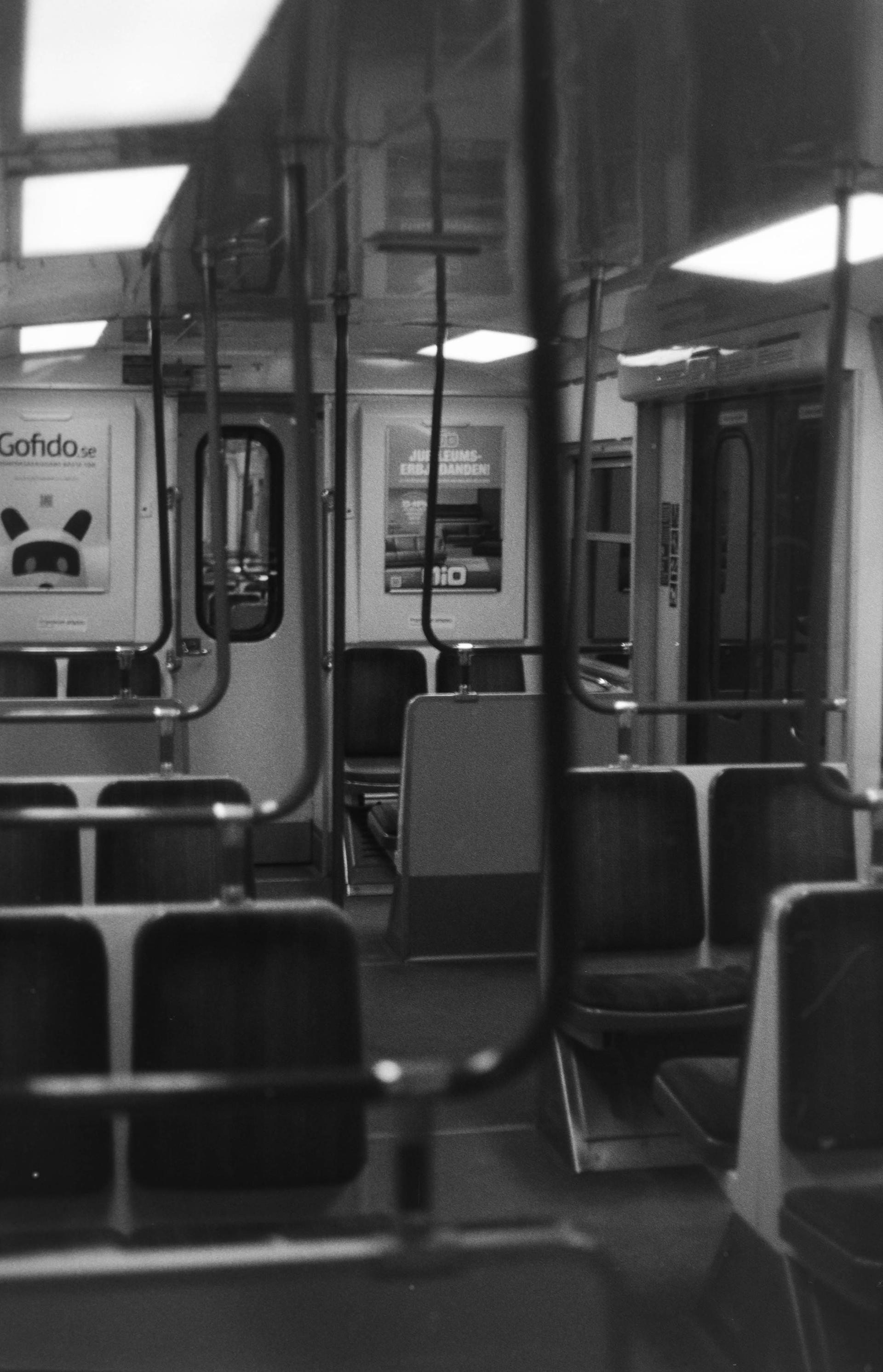 Ilford HP-5, Canon AV-1