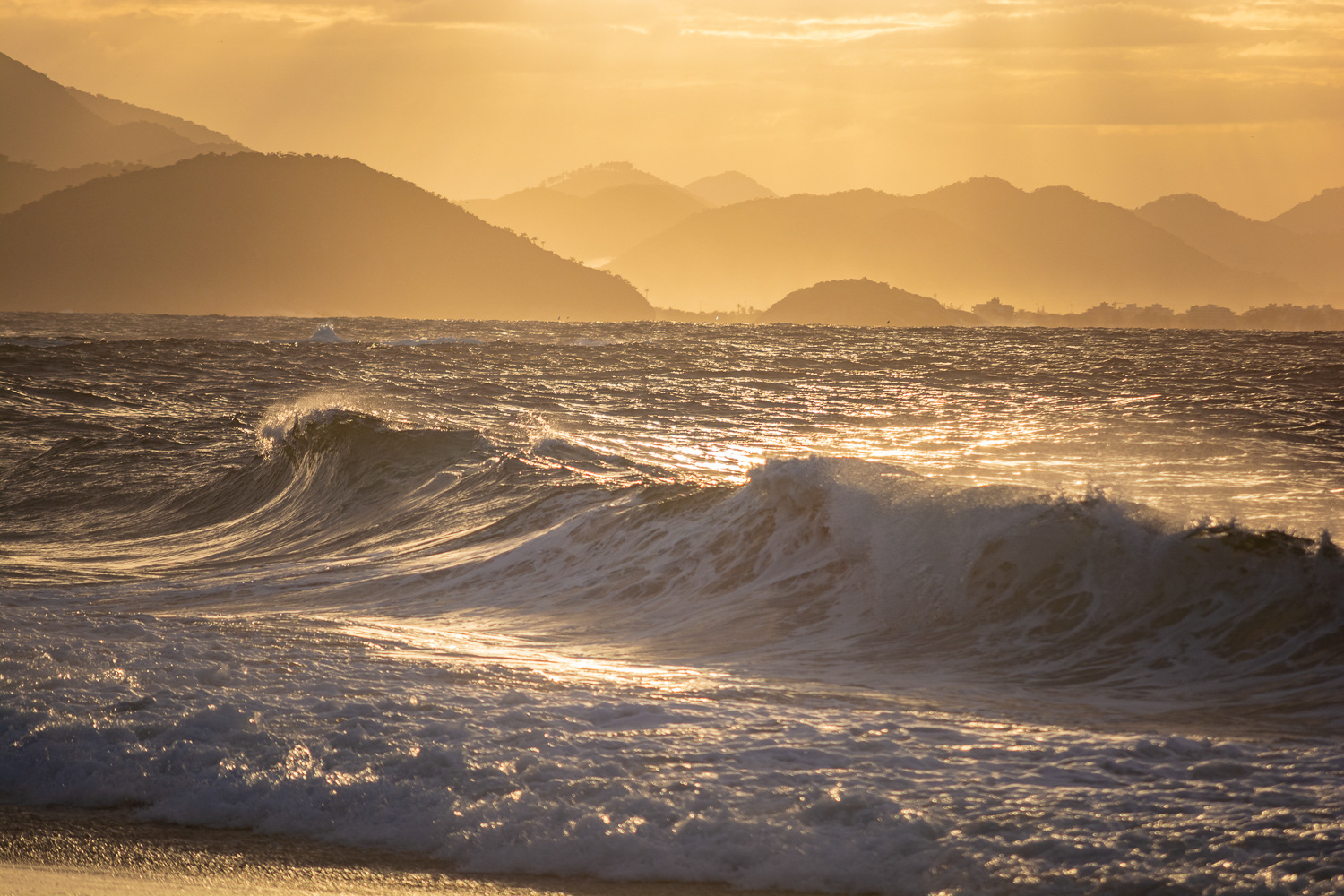 Arpoador Beach