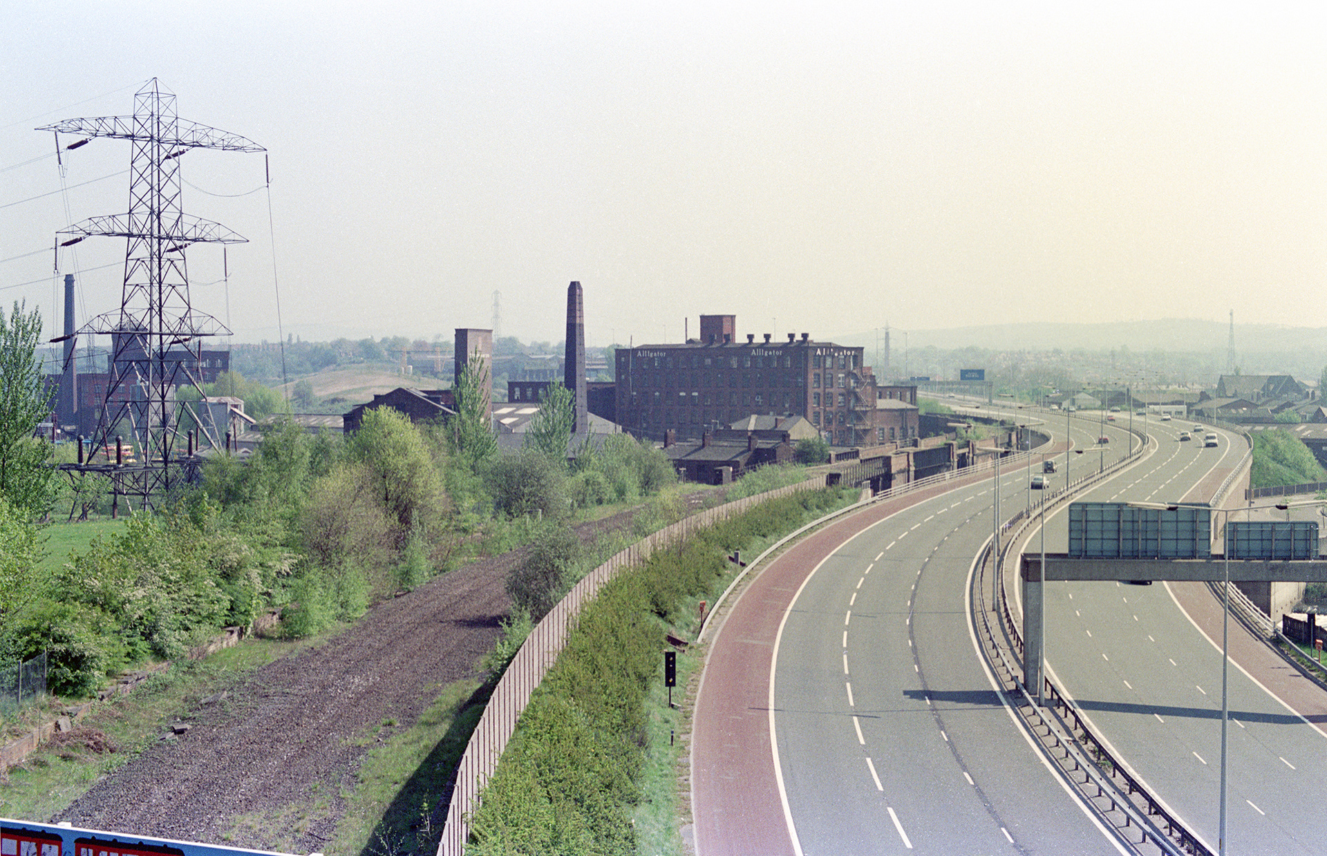 Portwood April 1989 Railway & Motorway