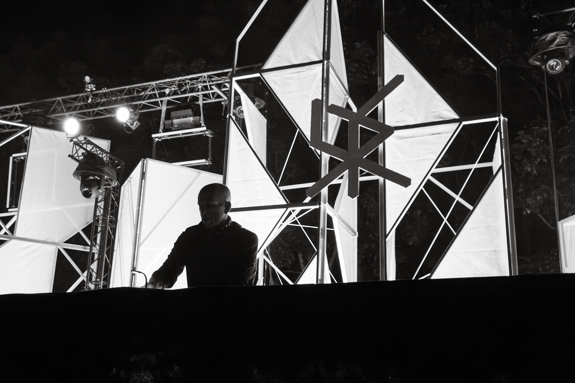 DVS1 smashing the Rave stage during the Texture Festival - 10 yrs in Rennes.