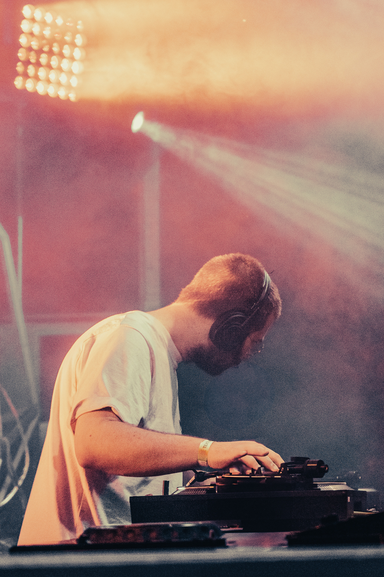 DJ Psychiatre playing vinyls during the Texture Festival - 10 yrs