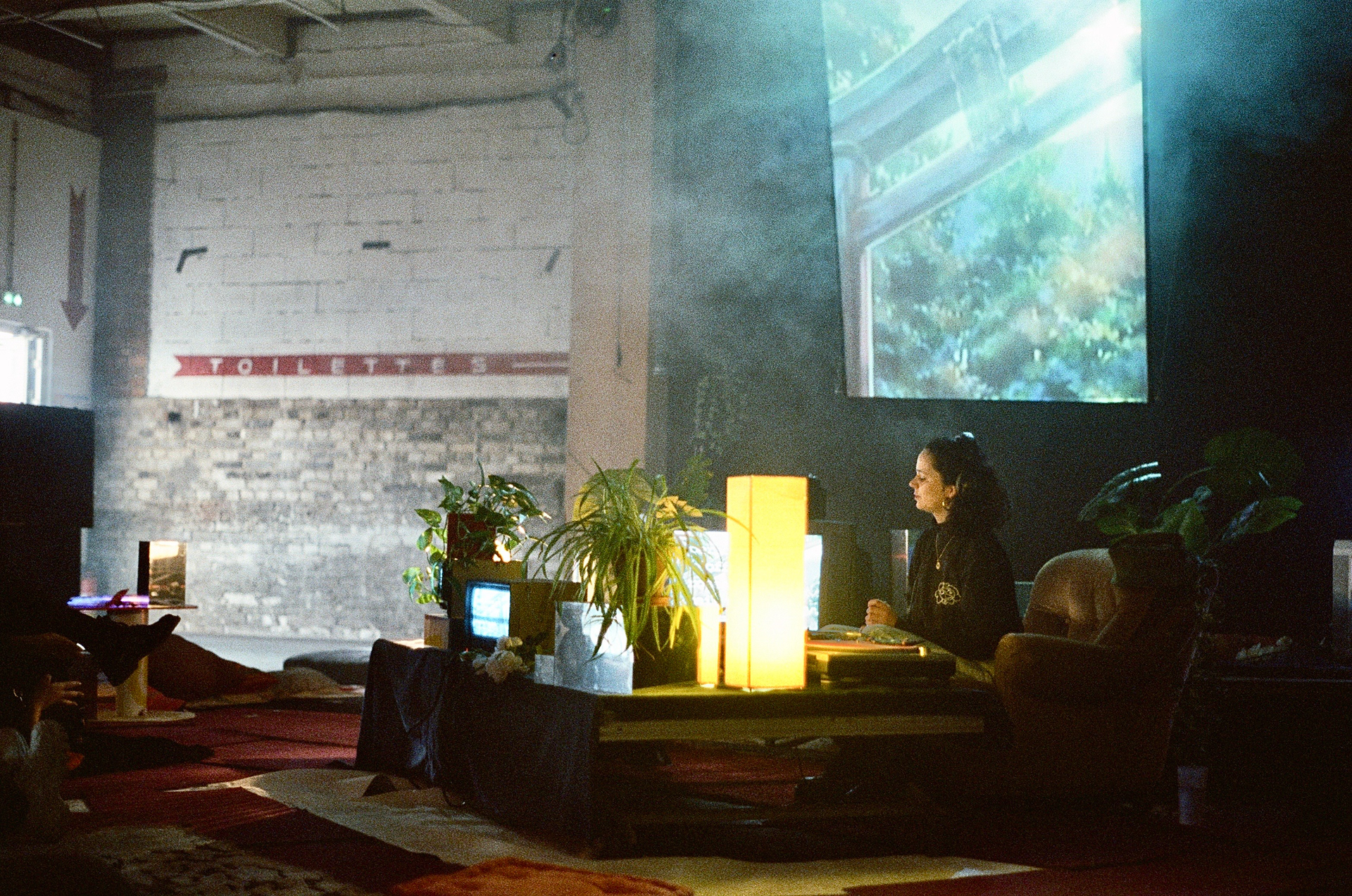 Vitamine C playing her ambient set for Marcel Reste Assis by La Taquinerie Collective