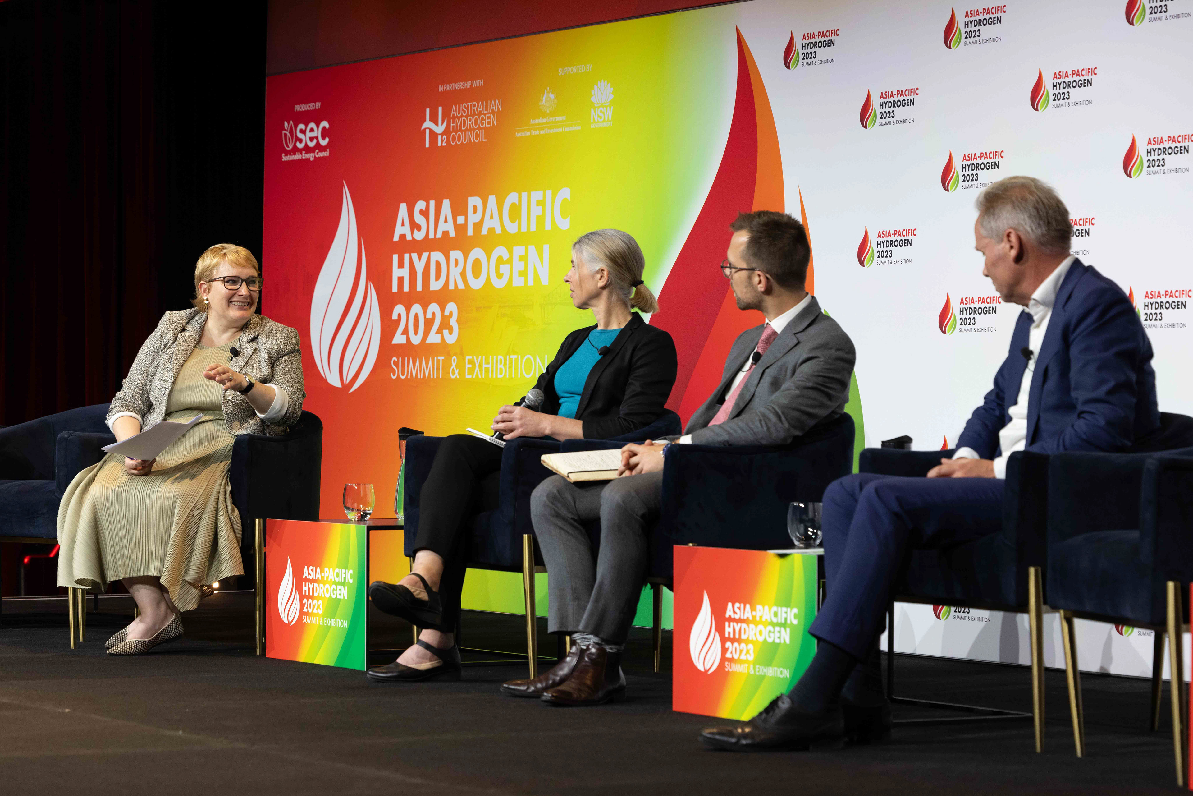 Aisa-Pacific Hydrogen Summit 2023 panel discussion.