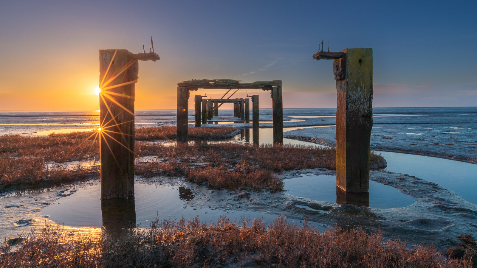 HELD BACK   Snettisham sunset by Andi Hargreaves LRPS