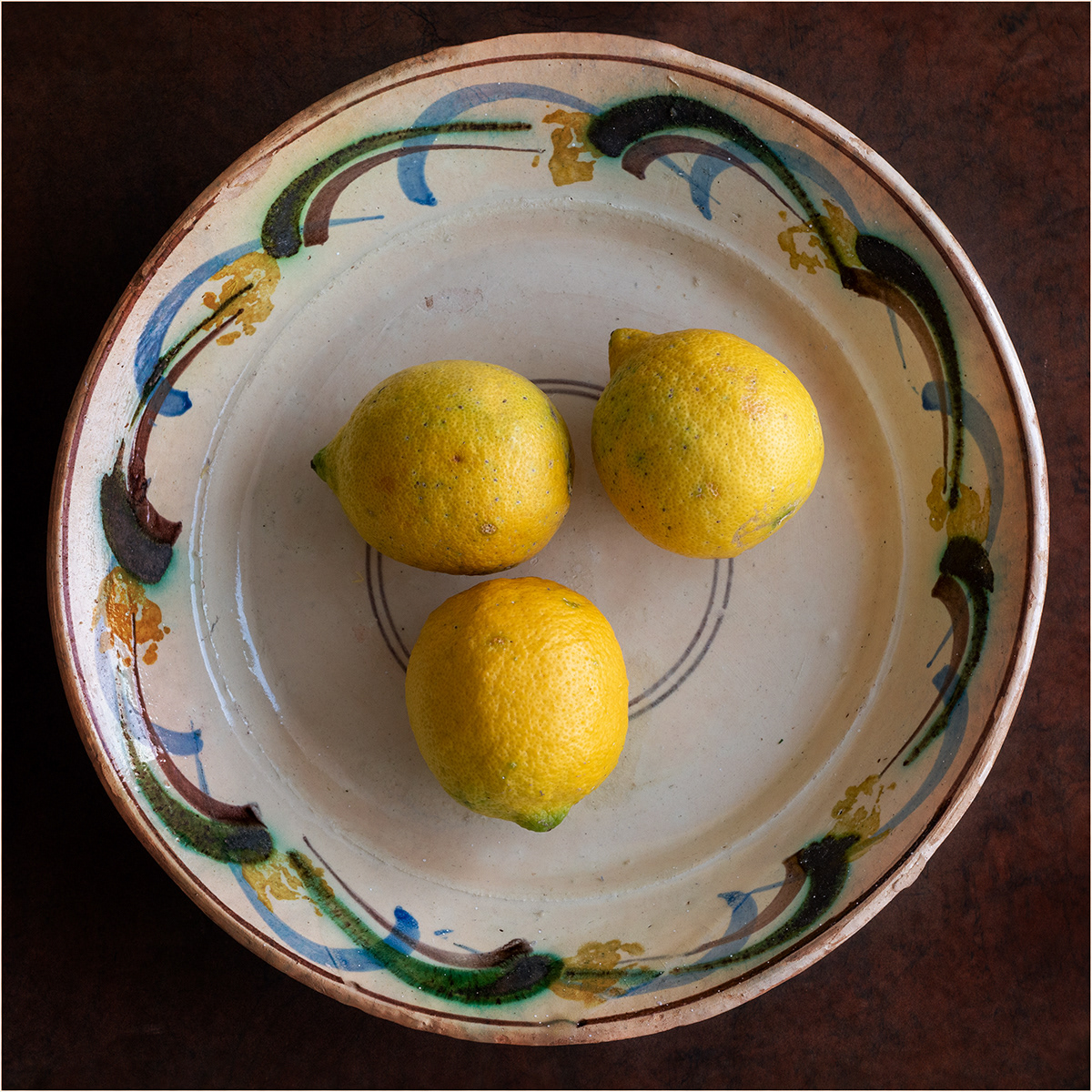 HIGHLY COMMENDED  Sheena Rogers  Three lemons in an old bowl
