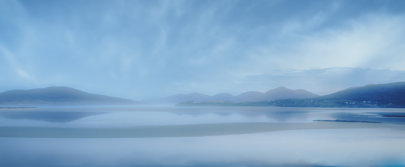 SCORE 10 Early morning mist on Harris by Andi Hargreaves