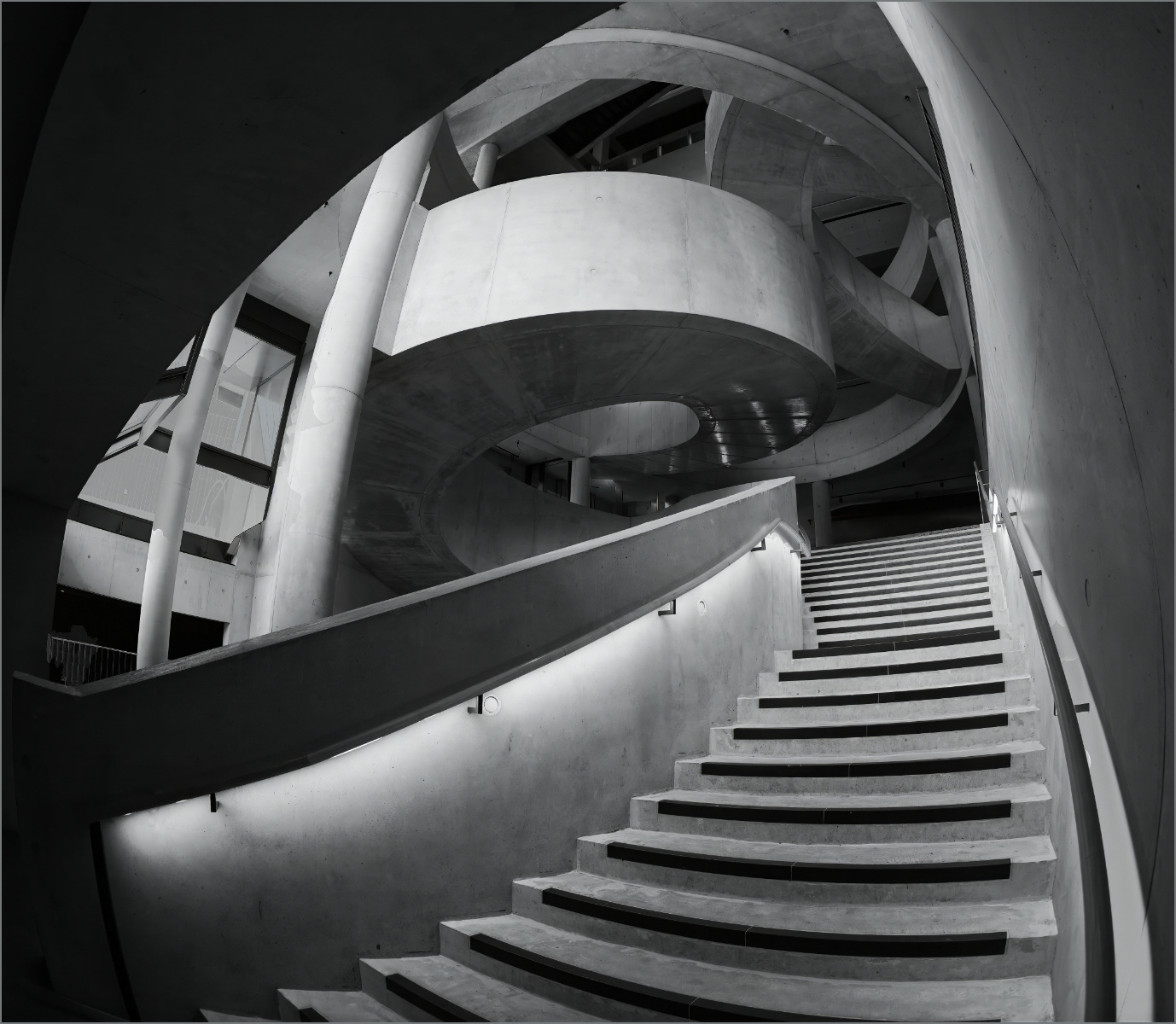HIGHLY COMMENDED Fisheye Curves by Steve Sampson