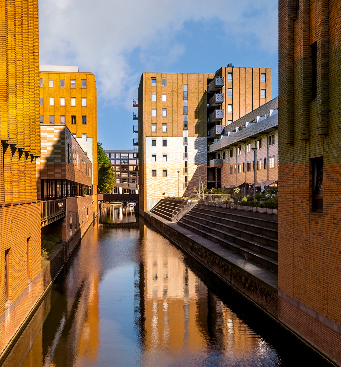 The other side of Amsterdam by David Balaam