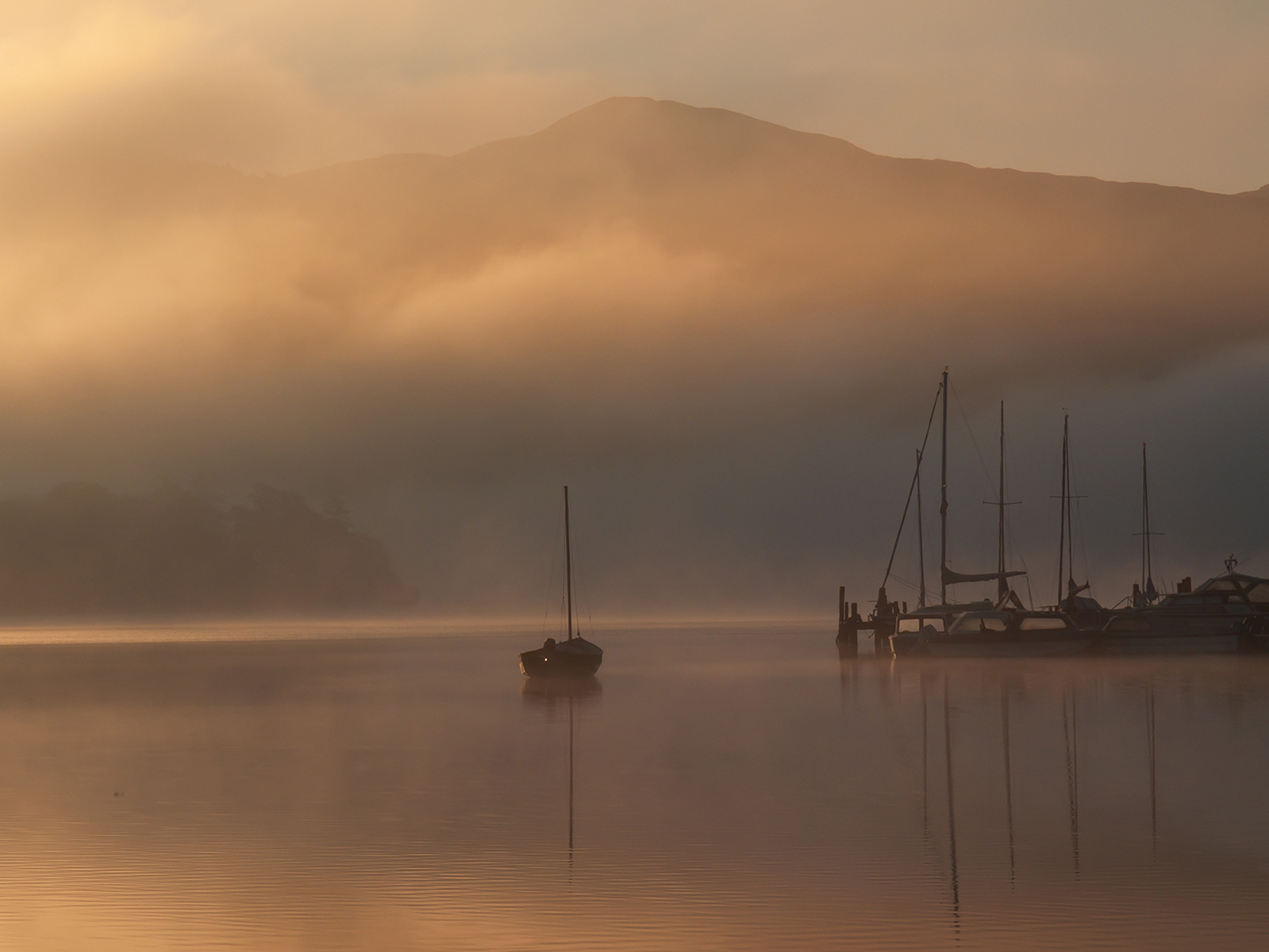 Derek Forss_Derwent Water dawn