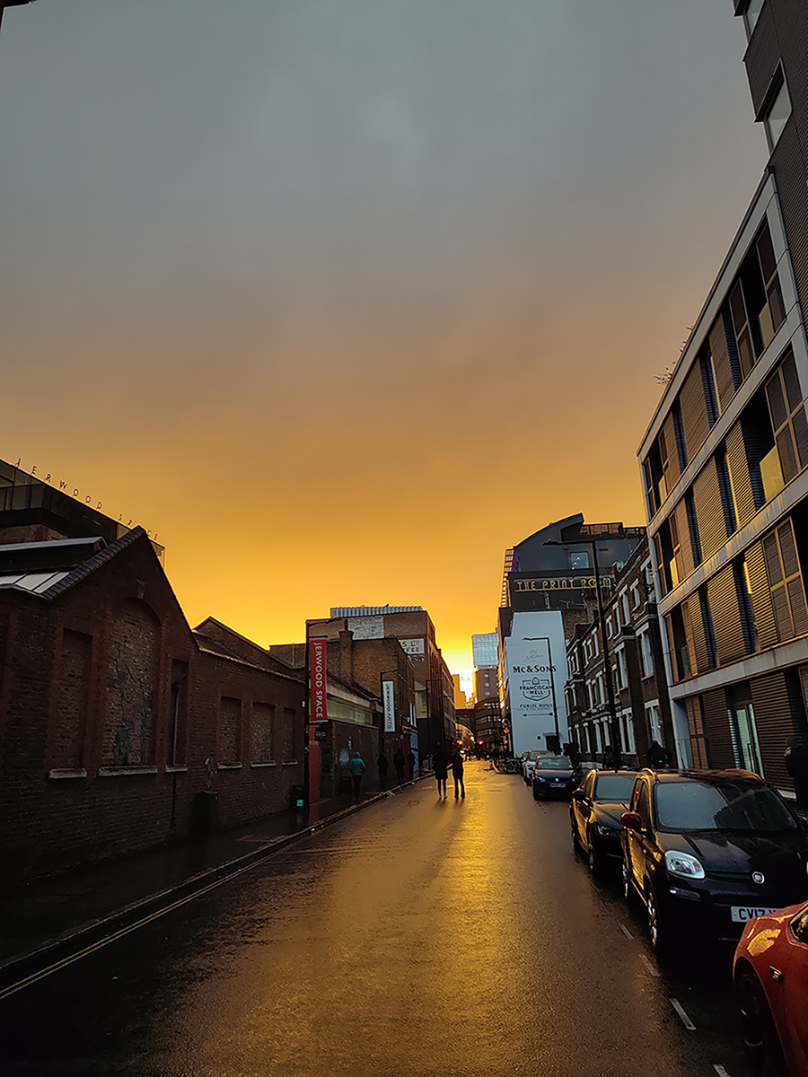 Friday night leaving the office by Catherine Allum