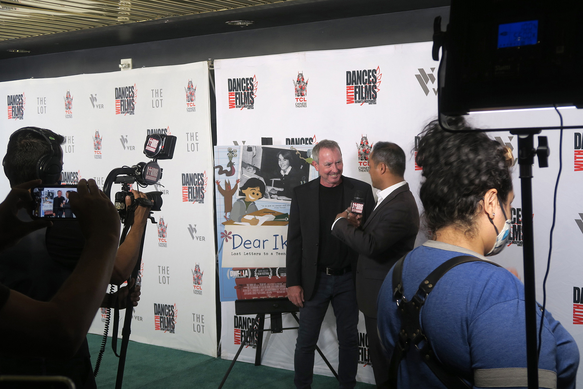 Tyrone Tann interviews Ike Eisenmann (photo: Nathan Ray)