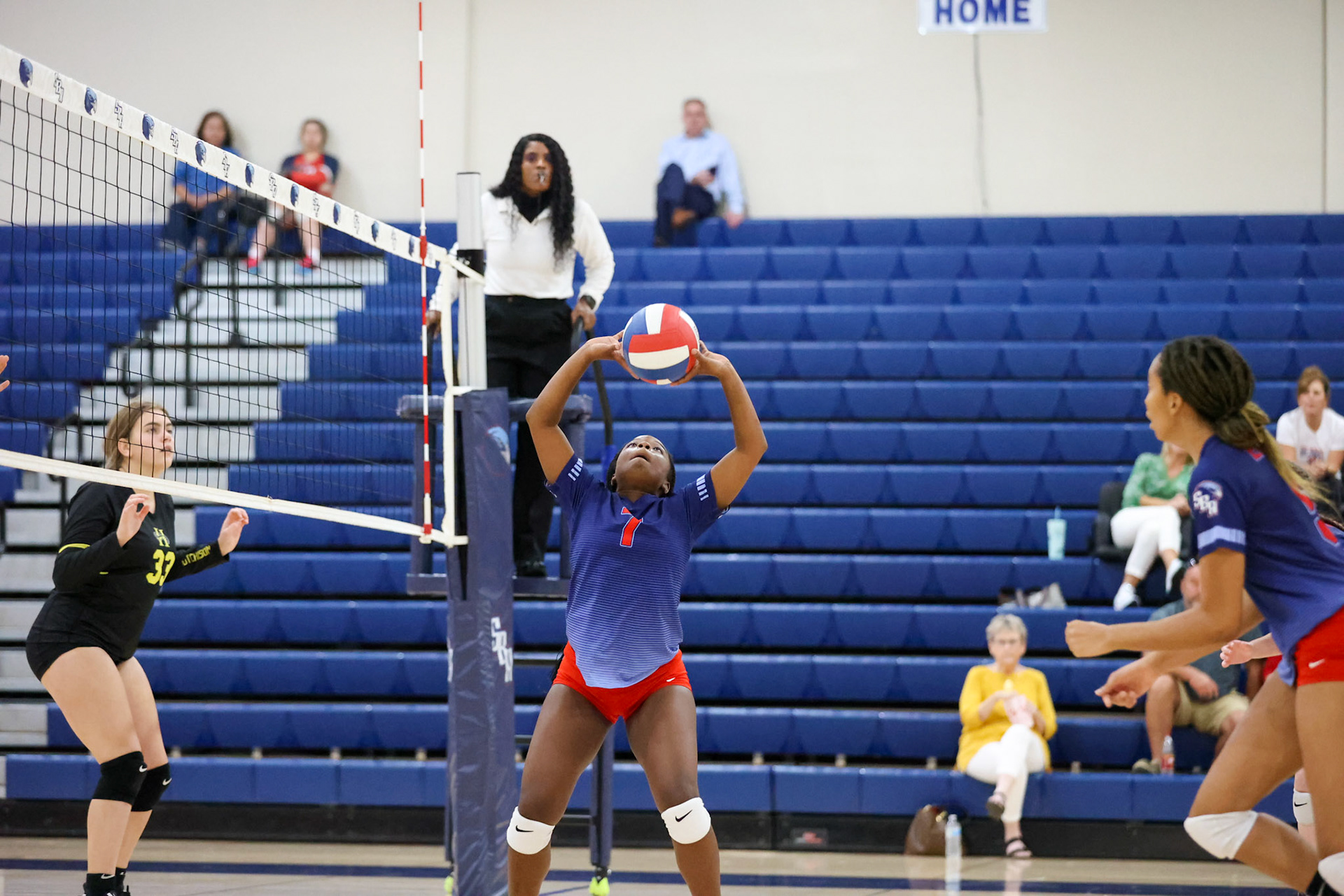 St. Benedict Volleyball vs Hutchison at St. Benedict on Tuesday, September 13, 2022. (Ryan Beatty/SBA)