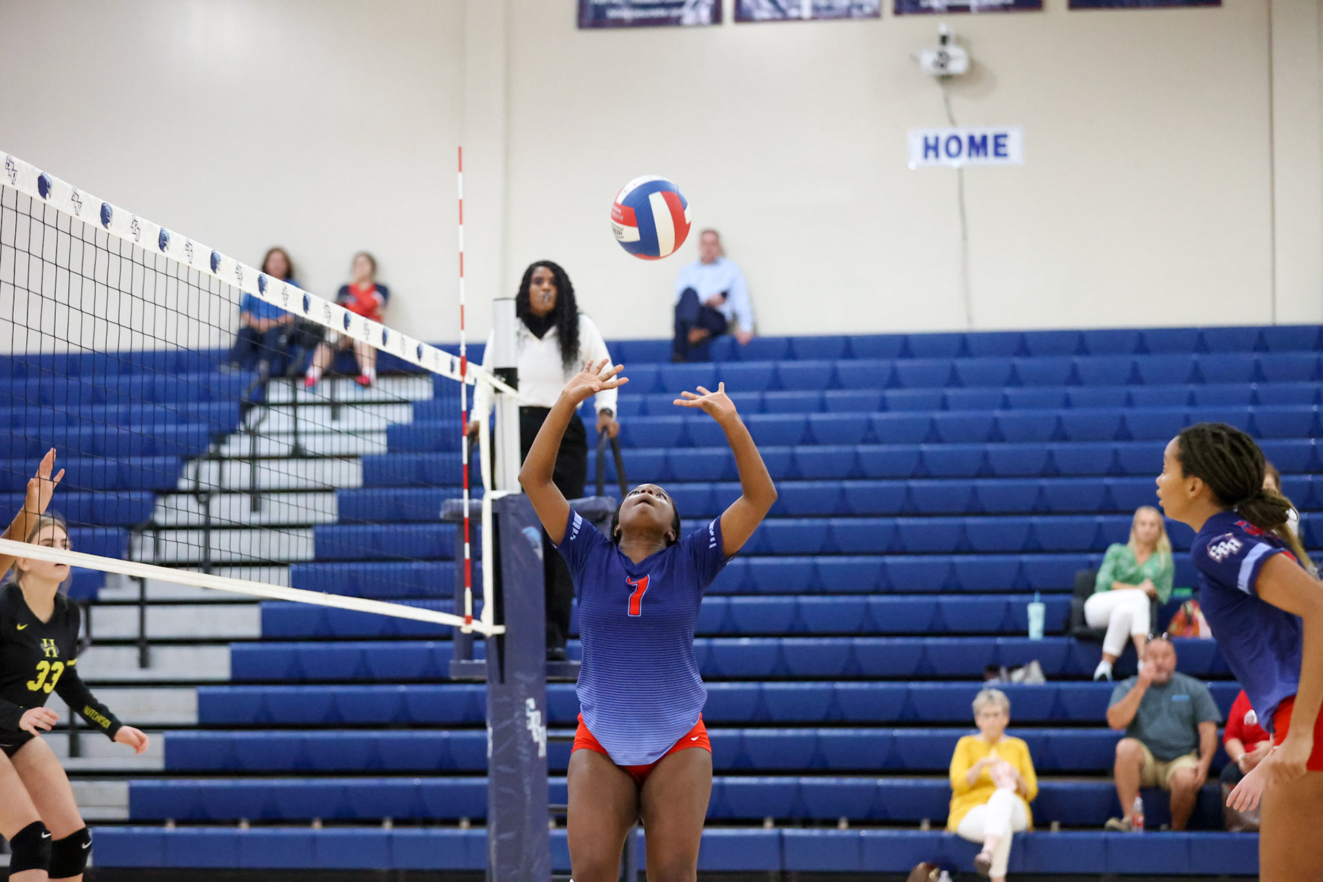 St. Benedict Volleyball vs Hutchison at St. Benedict on Tuesday, September 13, 2022. (Ryan Beatty/SBA)