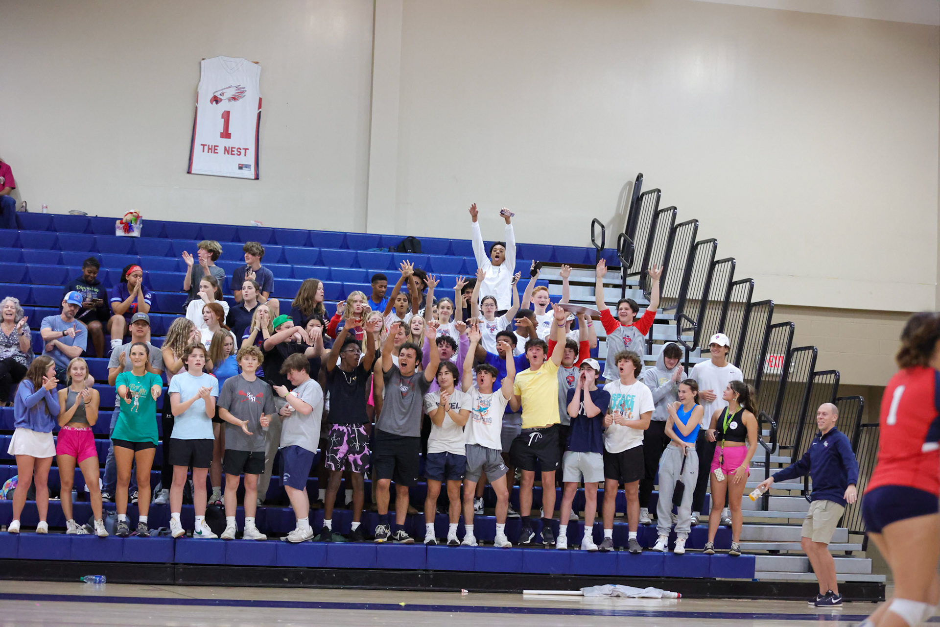 St. Benedict Volleyball vs White Station at St. Benedict at Auburndale in Memphis, TN on Thursday, September 22, 2022. (Ryan Beatty/SBA)