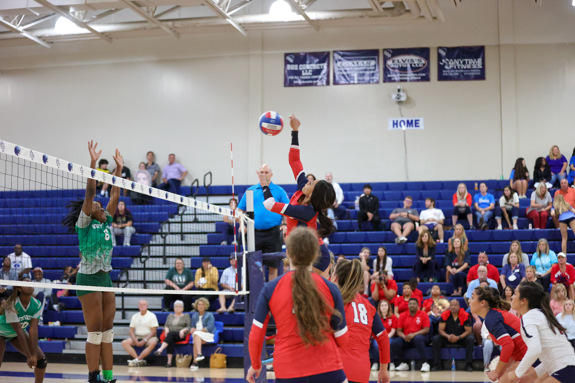 St. Benedict Volleyball vs White Station at St. Benedict at Auburndale in Memphis, TN on Thursday, September 22, 2022. (Ryan Beatty/SBA)