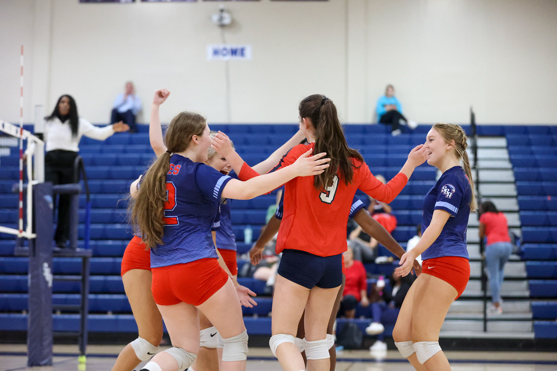 St. Benedict Volleyball vs Hutchison at St. Benedict on Tuesday, September 13, 2022. (Ryan Beatty/SBA)