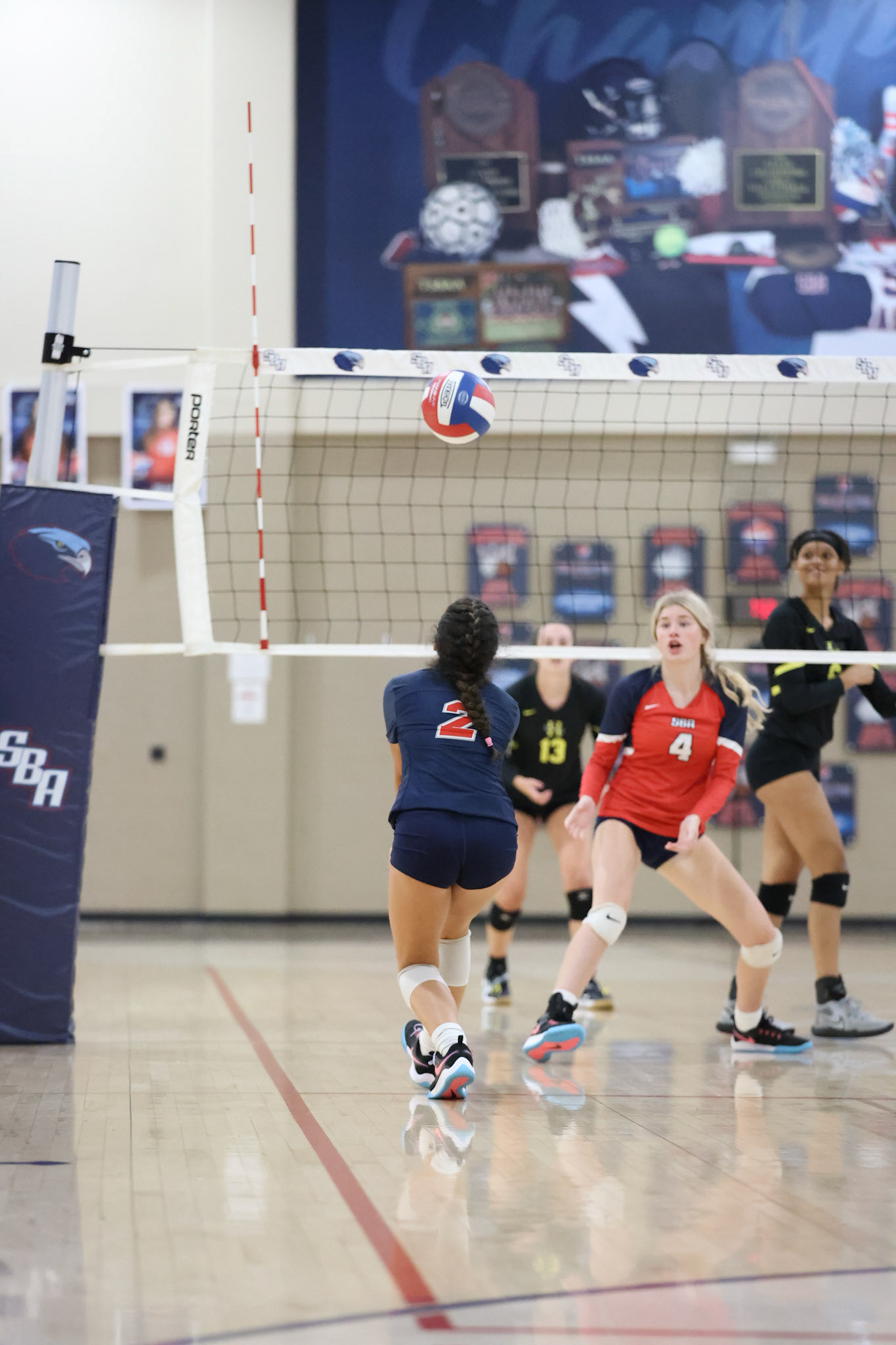 St. Benedict Volleyball vs Hutchison at St. Benedict on Tuesday, September 13, 2022. (Ryan Beatty/SBA)