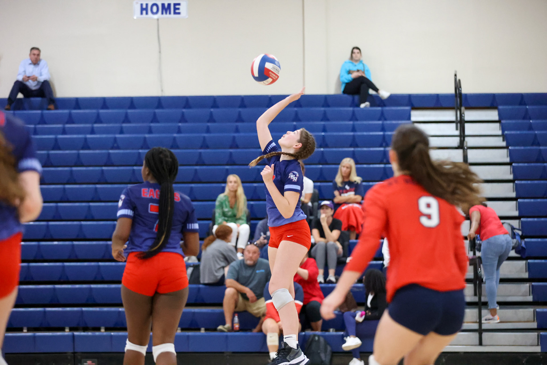 St. Benedict Volleyball vs Hutchison at St. Benedict on Tuesday, September 13, 2022. (Ryan Beatty/SBA)