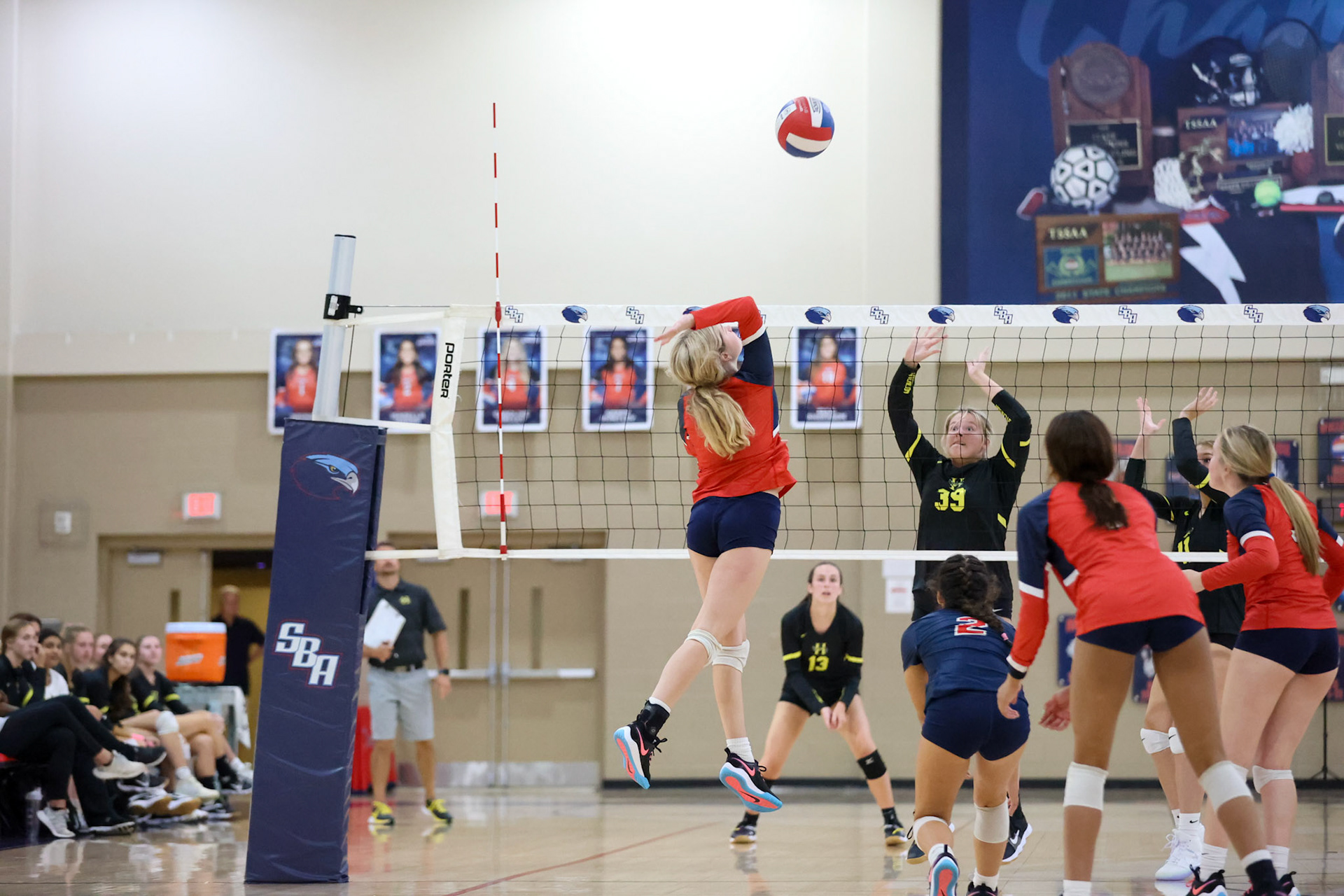 St. Benedict Volleyball vs Hutchison at St. Benedict on Tuesday, September 13, 2022. (Ryan Beatty/SBA)