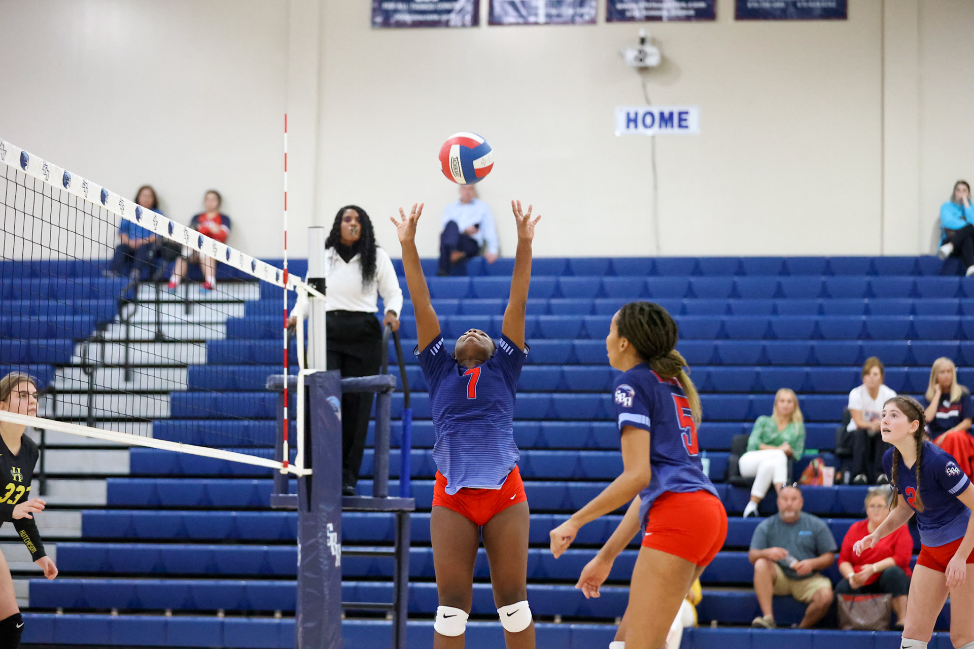 St. Benedict Volleyball vs Hutchison at St. Benedict on Tuesday, September 13, 2022. (Ryan Beatty/SBA)