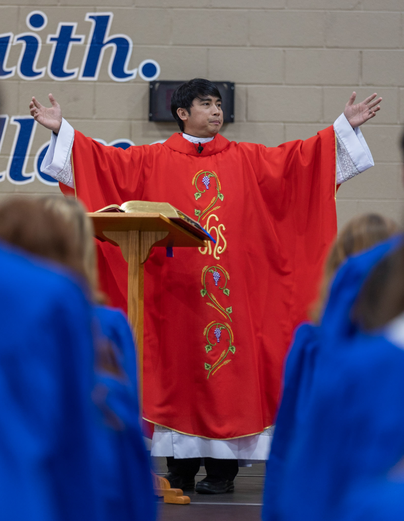 May Crowning at St. Benedict at Auburndale High School in Memphis, TN on May 3, 2022. (Ryan Beatty/SBA)