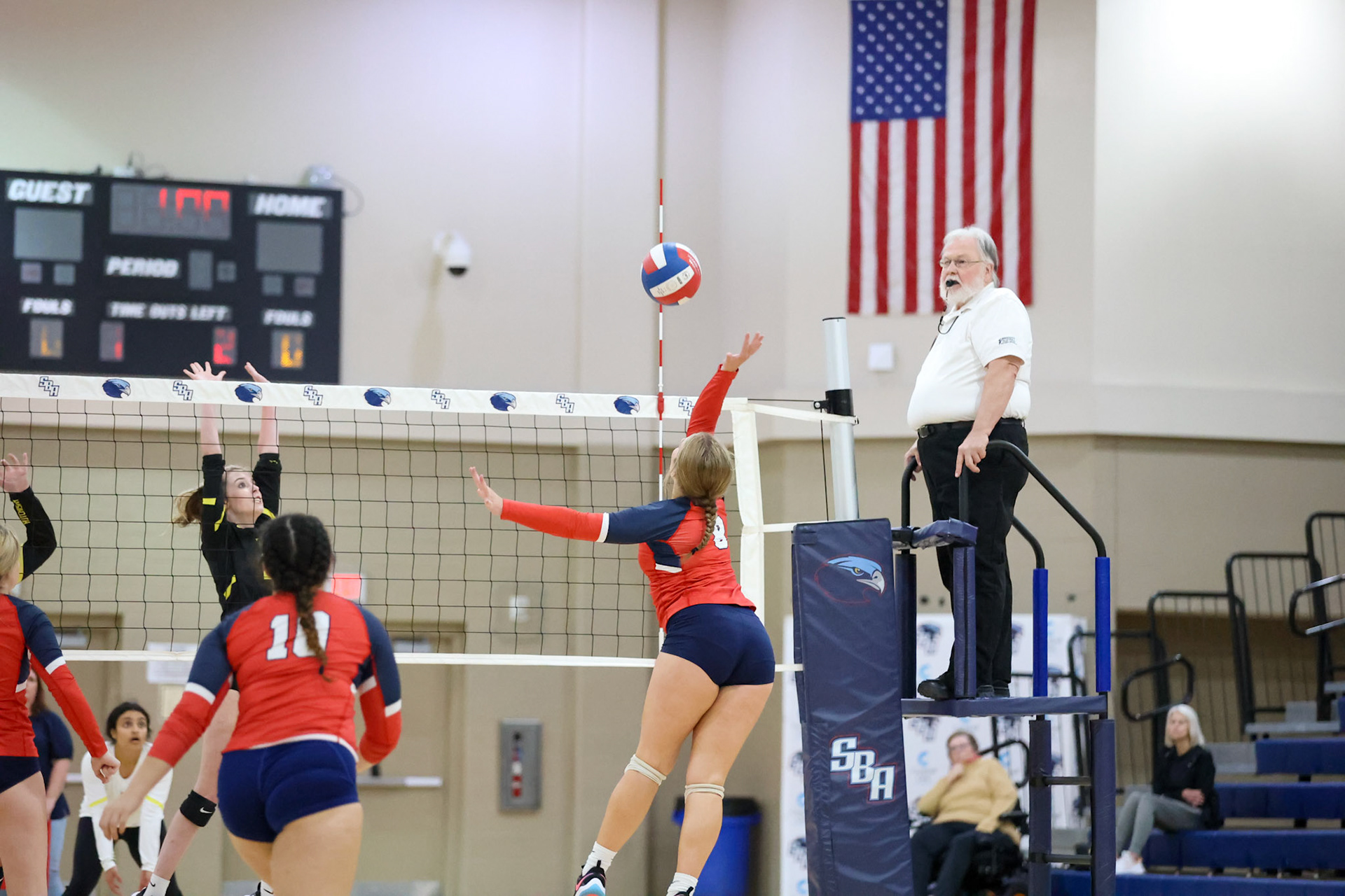 St. Benedict Volleyball vs Hutchison at St. Benedict on Tuesday, September 13, 2022. (Ryan Beatty/SBA)