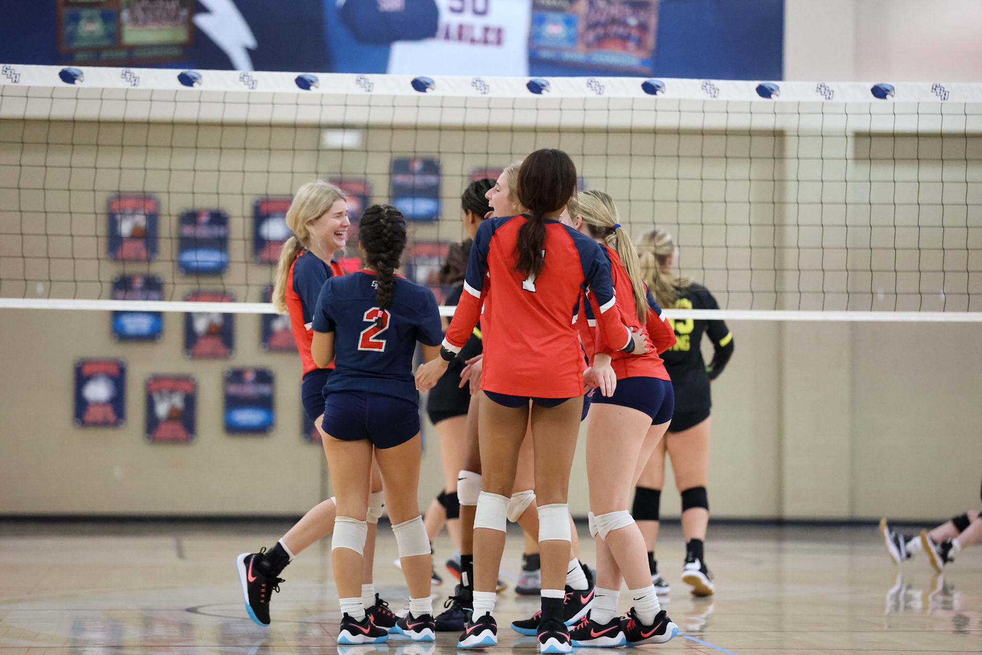 St. Benedict Volleyball vs Hutchison at St. Benedict on Tuesday, September 13, 2022. (Ryan Beatty/SBA)