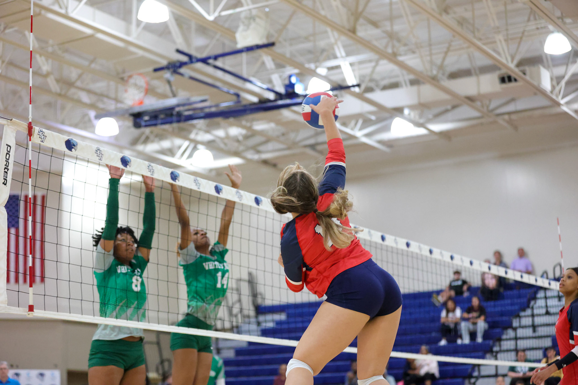 St. Benedict Volleyball vs White Station at St. Benedict at Auburndale in Memphis, TN on Thursday, September 22, 2022. (Ryan Beatty/SBA)