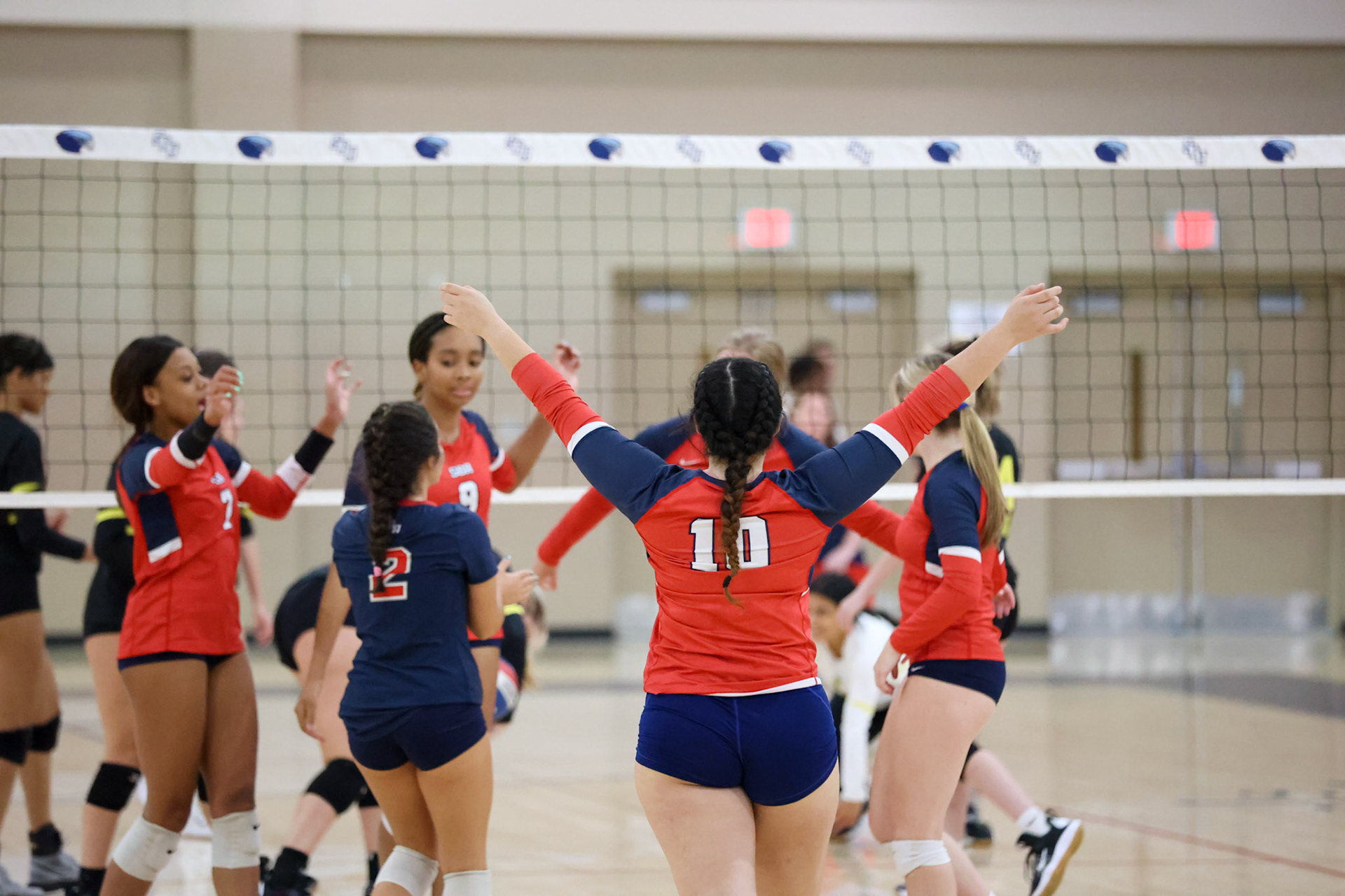 St. Benedict Volleyball vs Hutchison at St. Benedict on Tuesday, September 13, 2022. (Ryan Beatty/SBA)