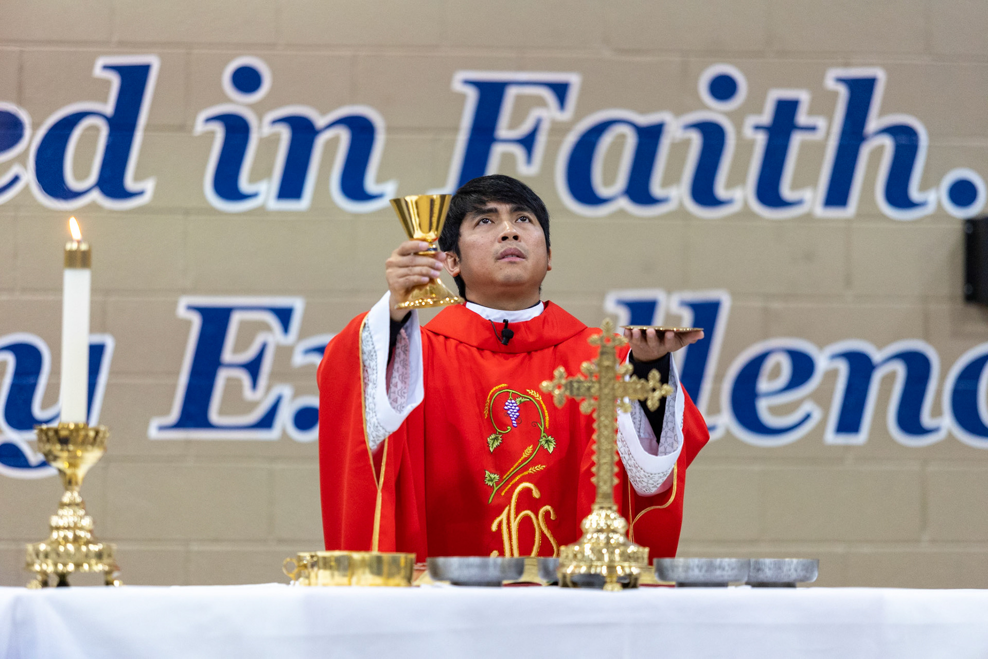 May Crowning at St. Benedict at Auburndale High School in Memphis, TN on May 3, 2022. (Ryan Beatty/SBA)