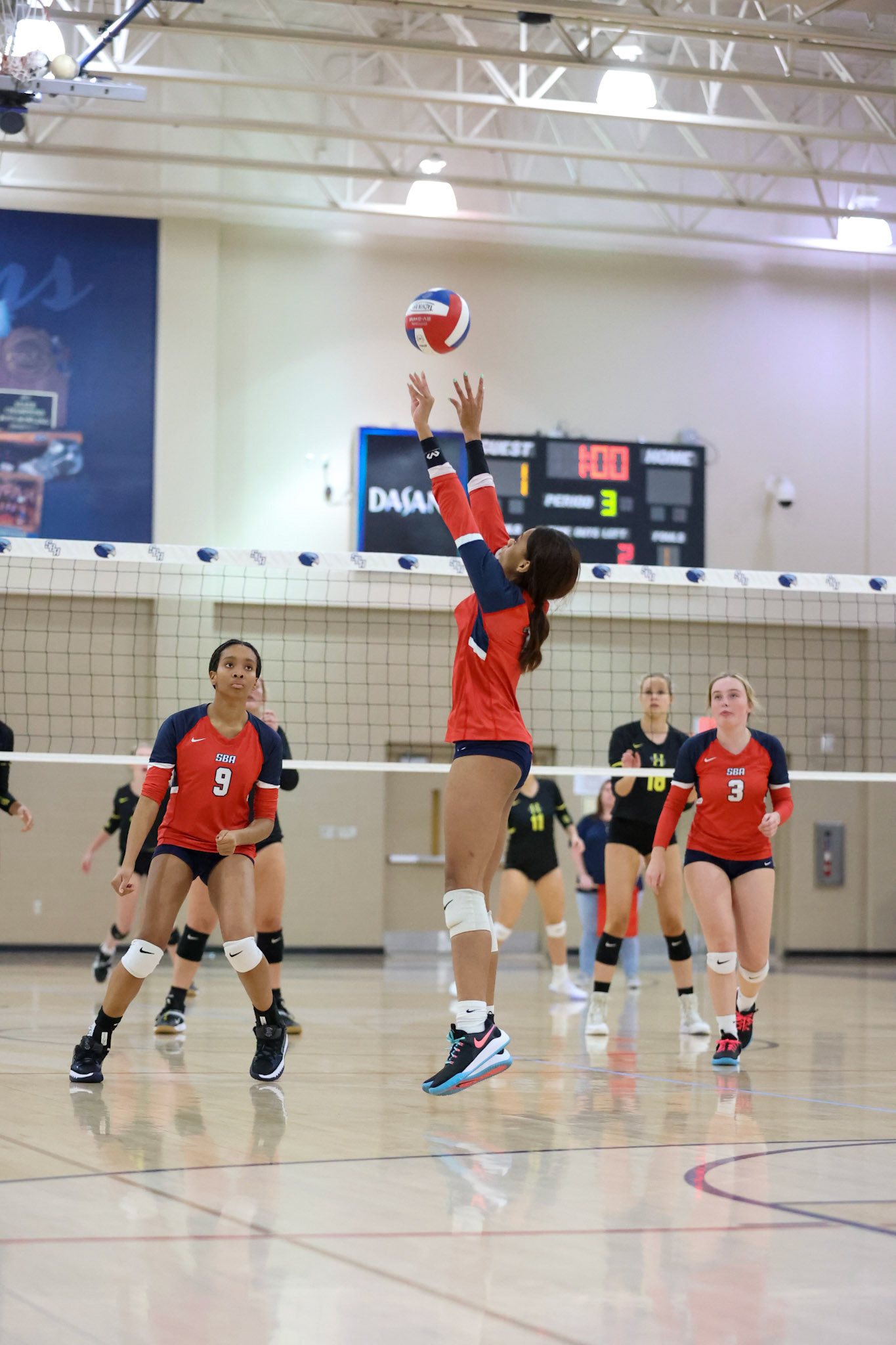 St. Benedict Volleyball vs Hutchison at St. Benedict on Tuesday, September 13, 2022. (Ryan Beatty/SBA)