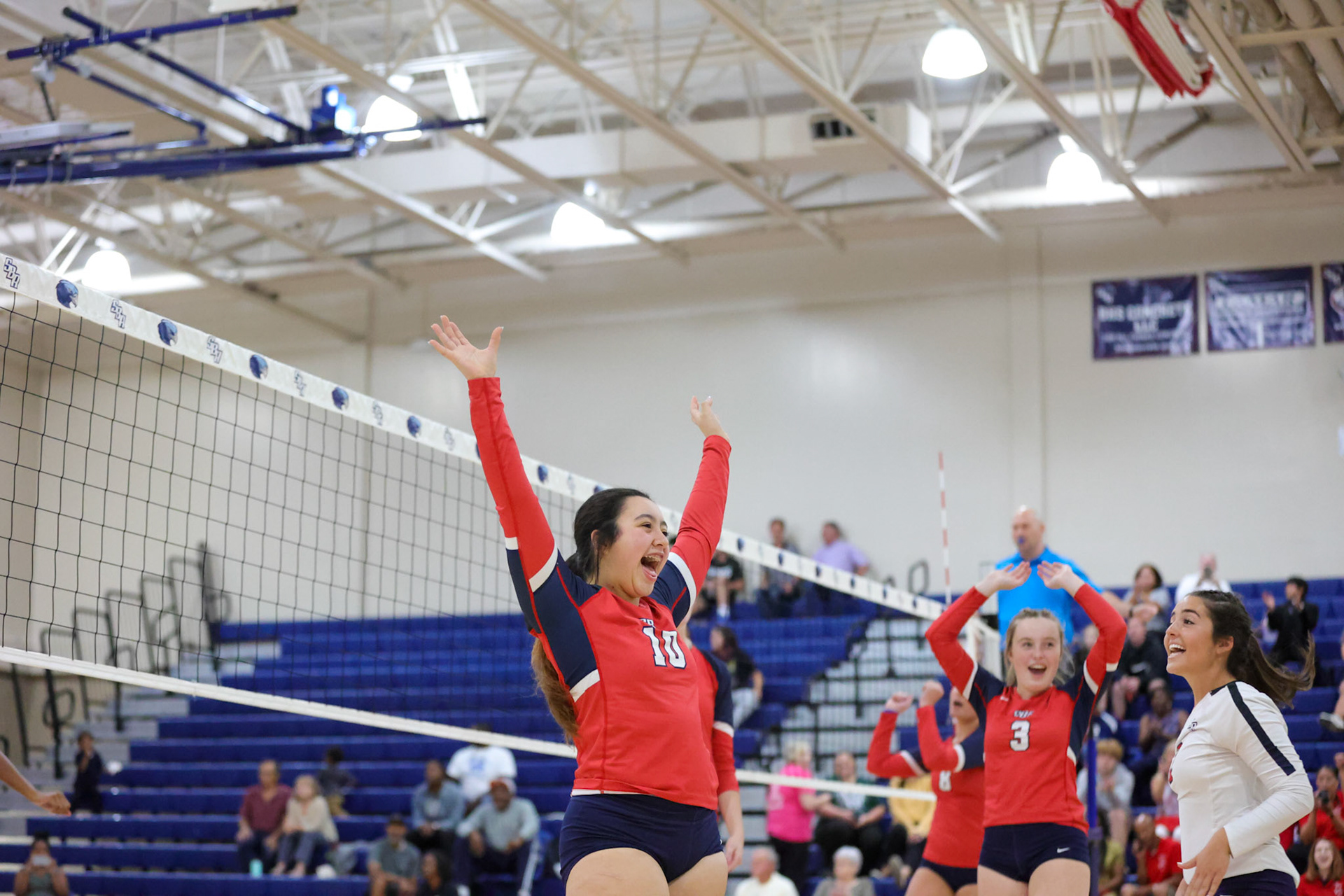 St. Benedict Volleyball vs White Station at St. Benedict at Auburndale in Memphis, TN on Thursday, September 22, 2022. (Ryan Beatty/SBA)